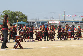 大和高田市市民体育大会で和太鼓を披露しました