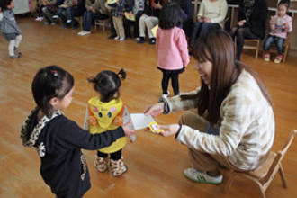 2歳児保育「おひさまぽっかぽか組」を行いました