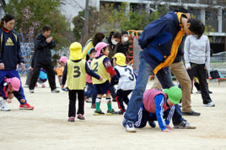 親子サッカー大会を開催しました