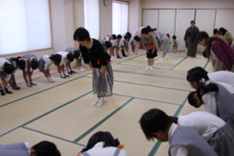 年長組がお茶会を楽しみました