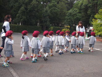 年少児が秋の遠足で橿原神宮公苑に行きました