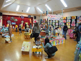 「子ども作品展」を開催しました。