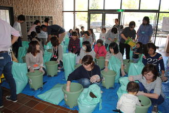 今年度最初の子育てトークサロン「ほっこり」を開催しました