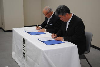葛城市と学校法人奈良学園が連携協力に関する協定を締結