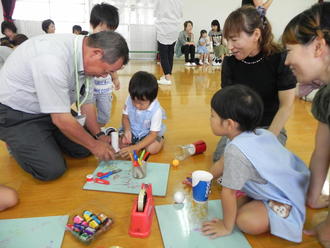 年少組「祖父母参観」を行いました