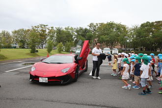 スーパーカーがやってきた！！