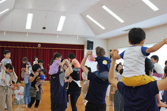 2歳児保育「おひさま・ぽっかぽか組」・体験入園「みつばち・ぶん」を開催しました