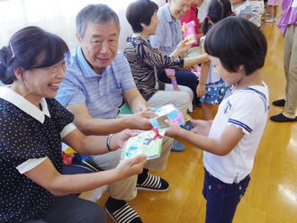 年長組「祖父母参観」を行いました