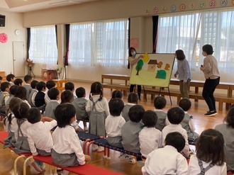 年少児８・９・１０・１１月生まれのお誕生会を行いました