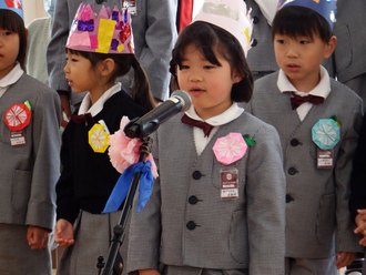 年長児8・9・10・11月生まれのお誕生日会を行いました