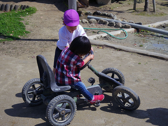 2歳児保育「おひさま・ぽっかぽかルーム」を行いました