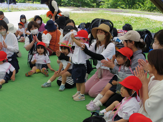 年少児が春の親子遠足に出かけました