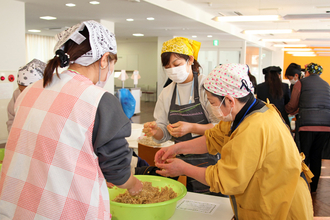 子育てトークサロン「ほっこり」が実施されました