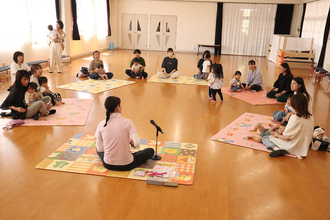 2歳児保育「おひさま・ぽっかぽかルーム」を行いました