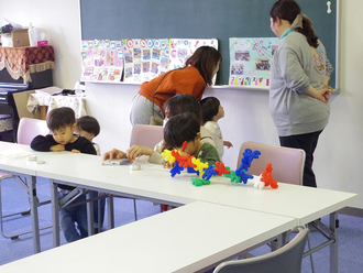 2歳児保育「おひさま・ぽっかぽかルーム」を行いました