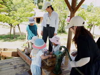 子育て支援「おひさま･ぽっかぽかルーム」を行いました