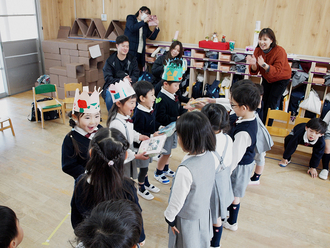 12・1月生まれの誕生会を開催しました