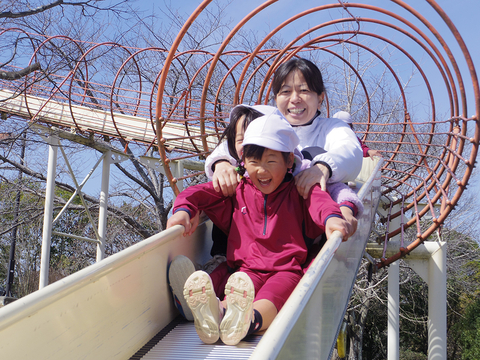 年長児がお別れ遠足に出かけました