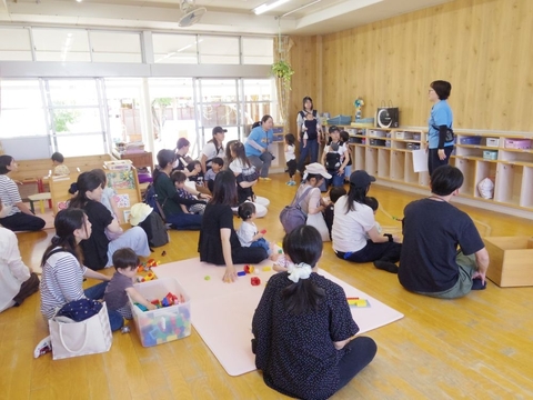 子育て支援おひさま・ぽっかぽかルームを行いました