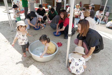 子育て支援「おひさま・ぽっかぽかルーム」を開催しました