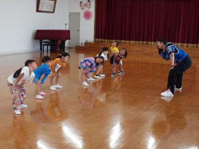 キッズダンス体験クラスを行いました